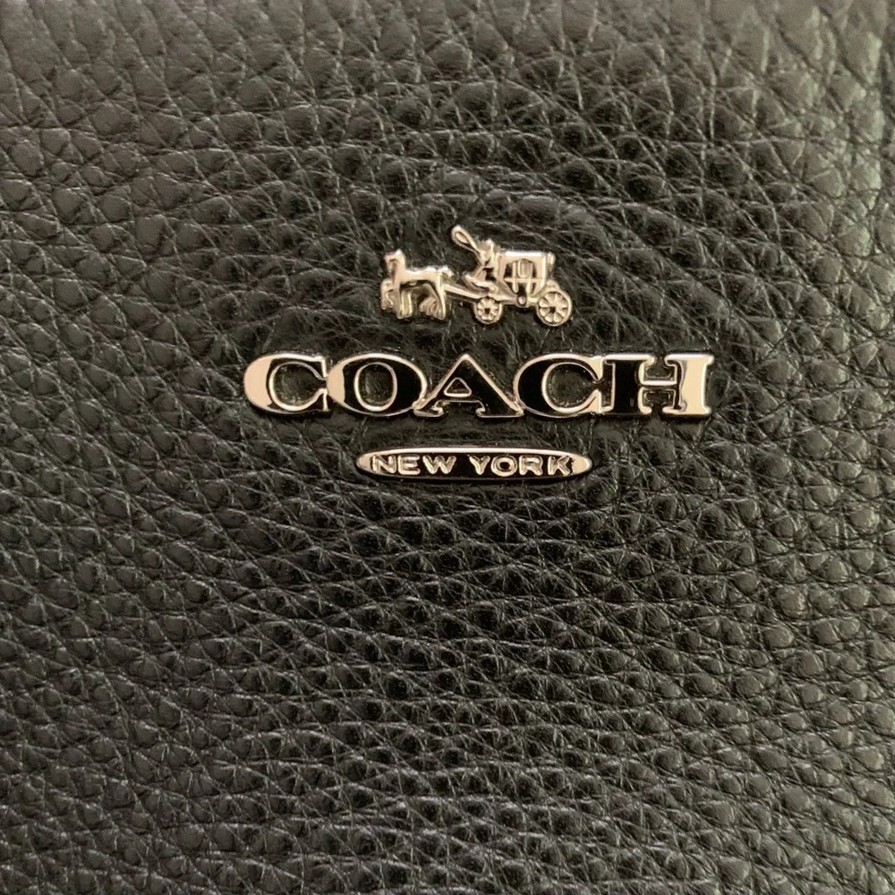 Coach Crossbody Pebble Leather Like New